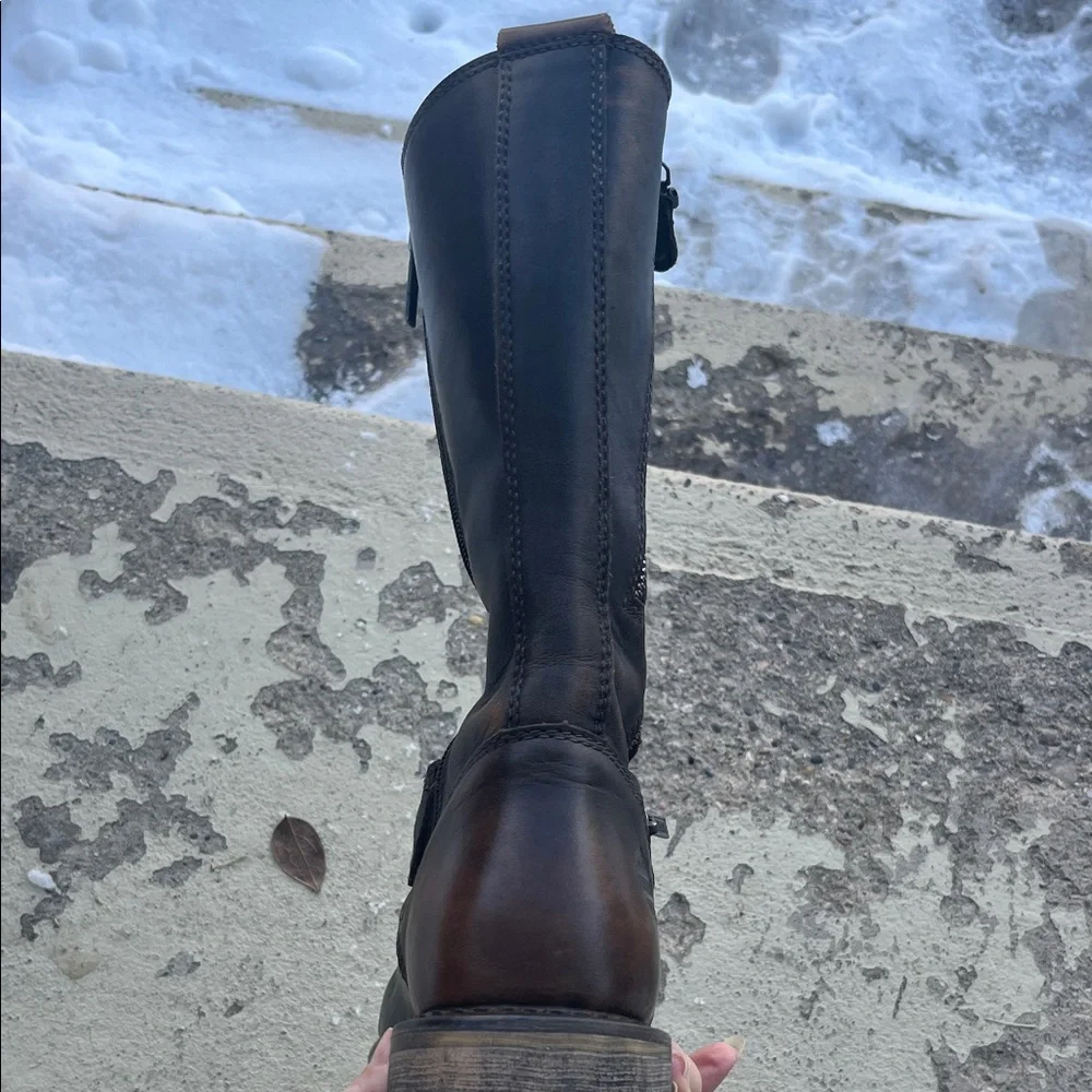 Like new Harley-Davidson Dark Brown Leather Boots - Picture 9 of 16